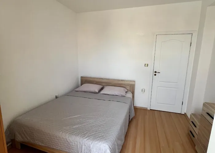 公寓 Sunny Day 5 Tŭnkovo